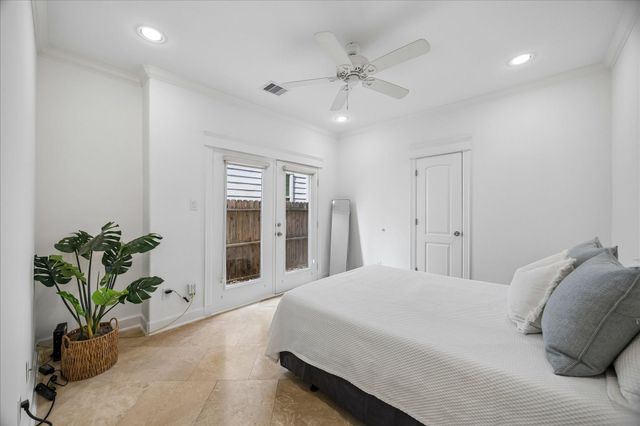 621 Rutland Street D, Houston, TX 77007