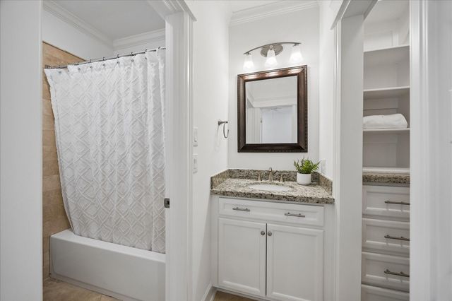 621 Rutland Street D, Houston, TX 77007