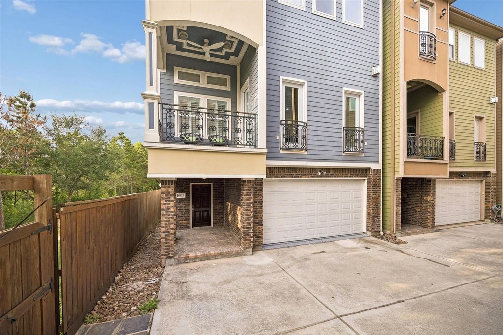 621 Rutland Street D, Houston, TX 77007
