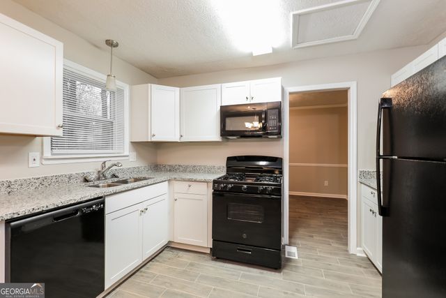 2246 Camden Court, Jonesboro, GA 30236