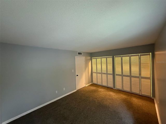 586 BAHIA CIRCLE B, Ocala, FL 34472