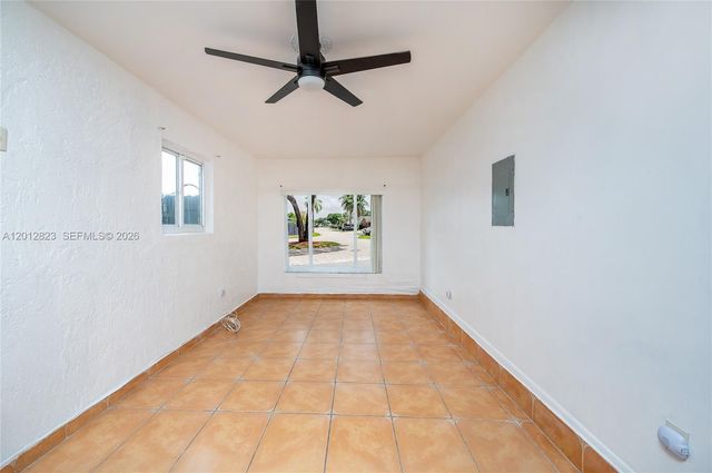 1007 NW 106th Ave Cir, Miami, FL 33172