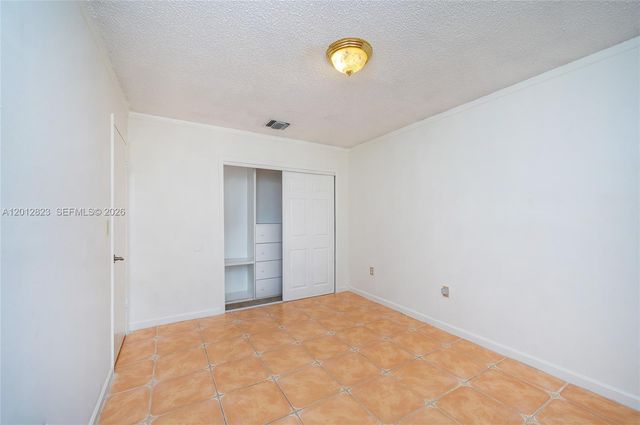 1007 NW 106th Ave Cir, Miami, FL 33172