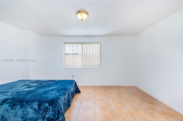 1007 NW 106th Ave Cir, Miami, FL 33172
