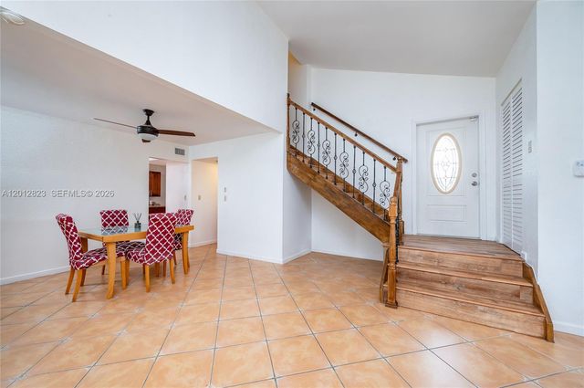 1007 NW 106th Ave Cir, Miami, FL 33172