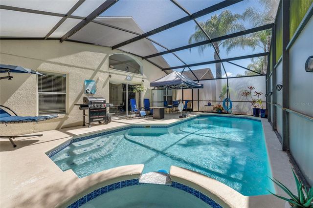 1045 LAKE BERKLEY DRIVE E, Kissimmee, FL 34746