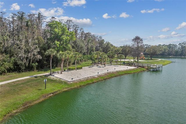 1045 LAKE BERKLEY DRIVE E, Kissimmee, FL 34746