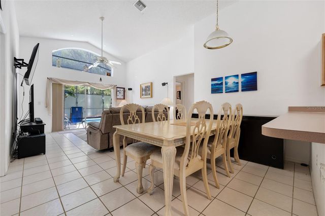 1045 LAKE BERKLEY DRIVE E, Kissimmee, FL 34746