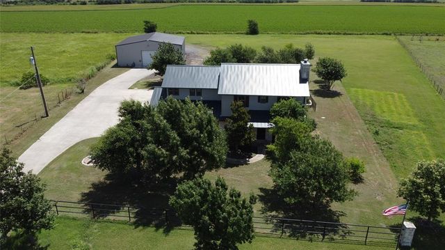 115 Mustang DR, Hutto, TX 78634