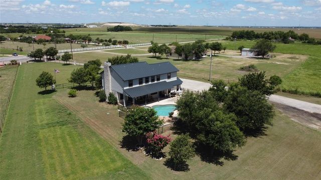 115 Mustang DR, Hutto, TX 78634