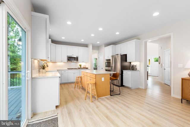 85 HOPEWELL DR, Fredericksburg, VA 22406