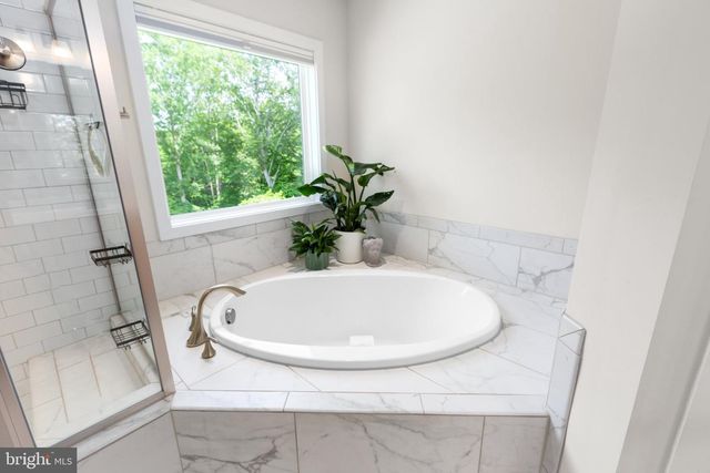 85 HOPEWELL DR, Fredericksburg, VA 22406