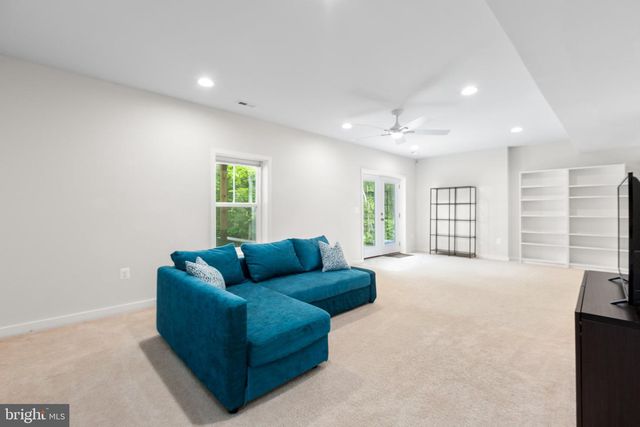 85 HOPEWELL DR, Fredericksburg, VA 22406