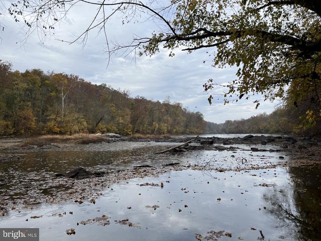 85 HOPEWELL DR, Fredericksburg, VA 22406