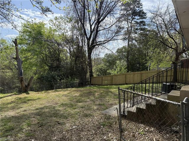 2003 Vanstory Street, Greensboro, NC 27403