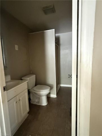2003 Vanstory Street, Greensboro, NC 27403