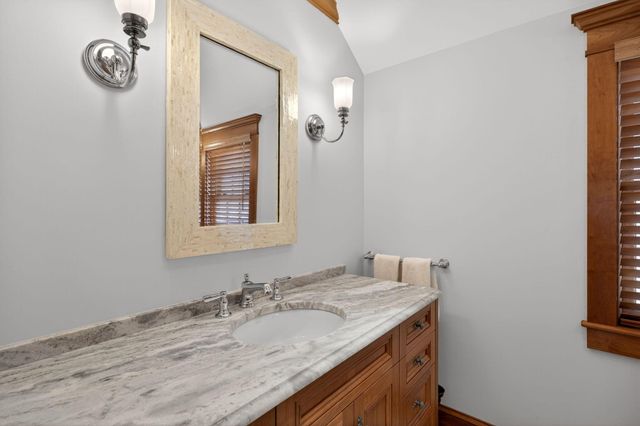 15 Bay Lane, Chatham, MA 02633
