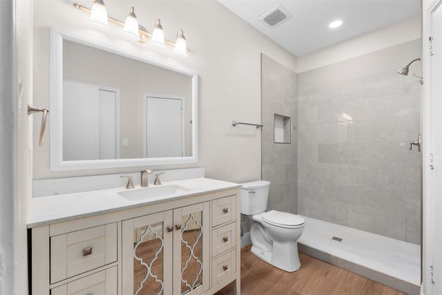 2906 Roxboro Road, Euless, TX 76039