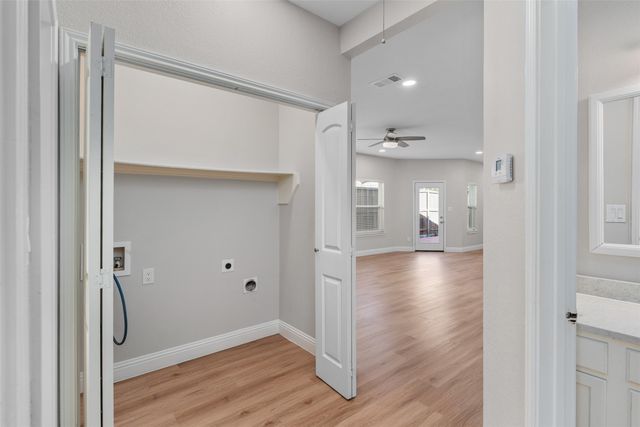 2906 Roxboro Road, Euless, TX 76039