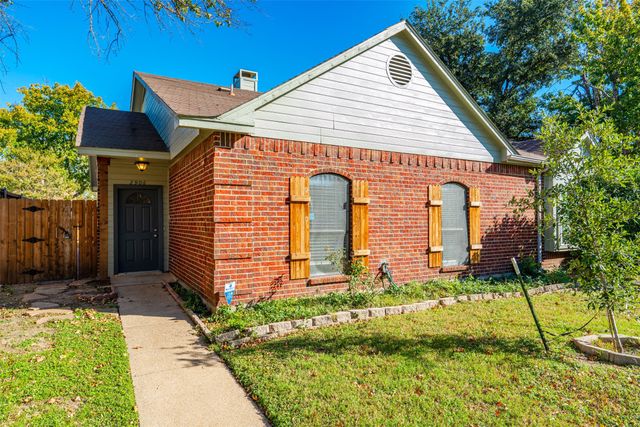 2906 Roxboro Road, Euless, TX 76039