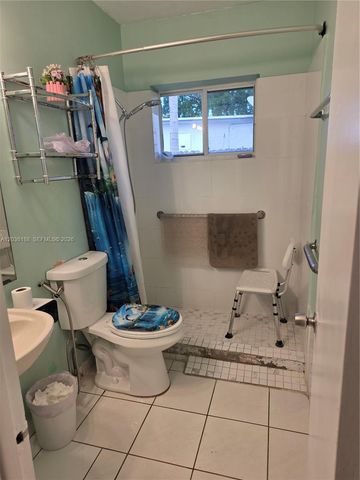 10220 SW 164th St, Miami, FL 33157