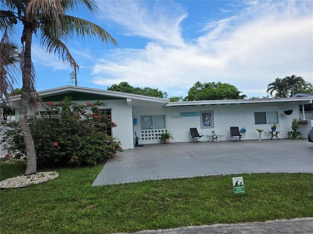 10220 SW 164th St, Miami, FL 33157