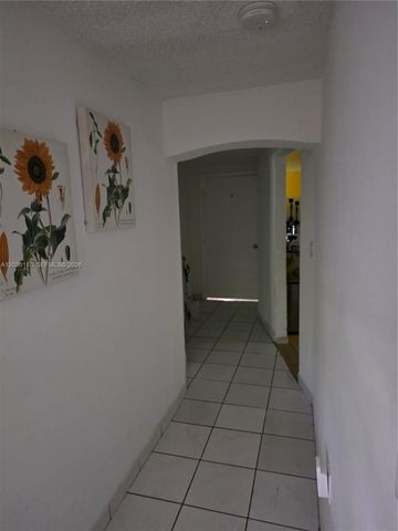 10220 SW 164th St, Miami, FL 33157