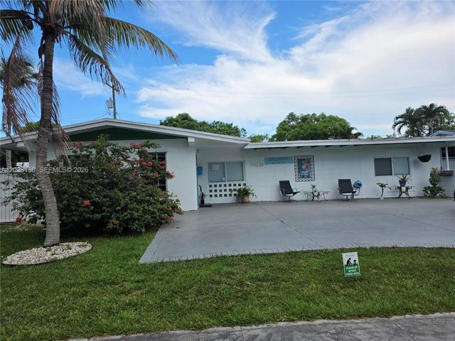 10220 SW 164th St, Miami, FL 33157