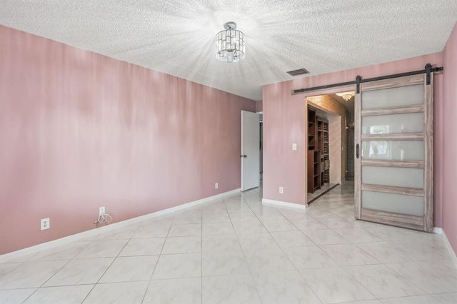 8621 Jasmine Way, Boca Raton, FL 33496