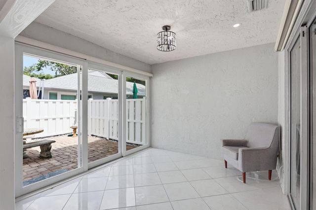 8621 Jasmine Way, Boca Raton, FL 33496