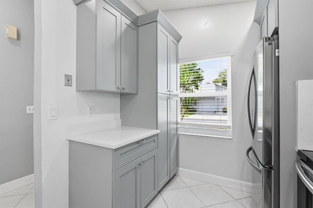 8621 Jasmine Way, Boca Raton, FL 33496