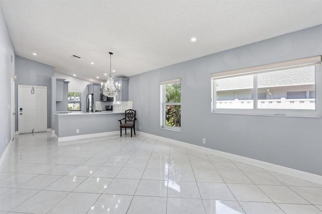 8621 Jasmine Way, Boca Raton, FL 33496