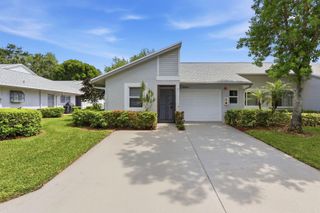 8621 Jasmine Way, Boca Raton, FL 33496