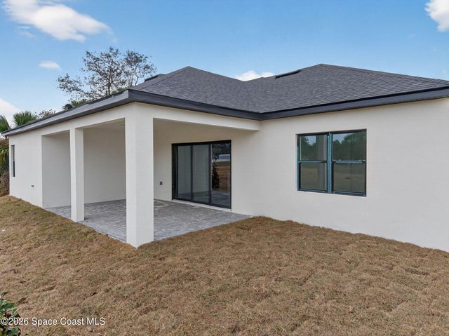 1486 Hayworth Circle NW, Palm Bay, FL 32907