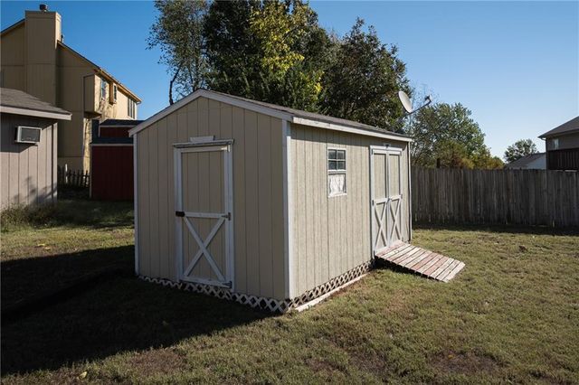 1303 Kimberly Drive, Warrensburg, MO 64093