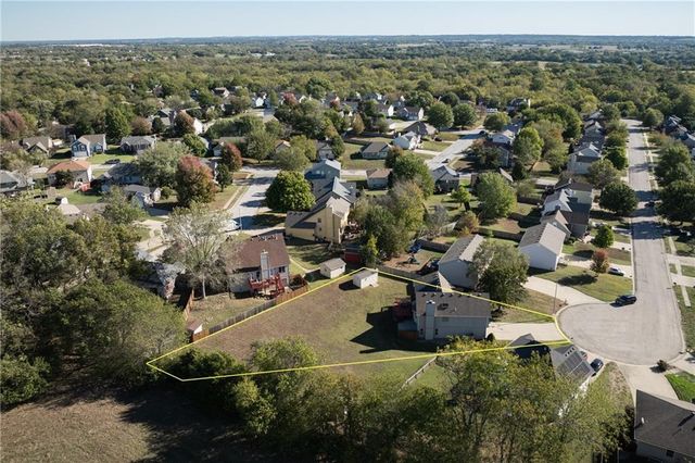 1303 Kimberly Drive, Warrensburg, MO 64093