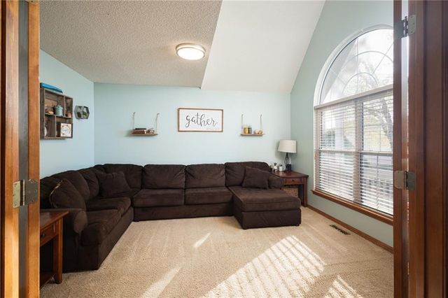 1303 Kimberly Drive, Warrensburg, MO 64093