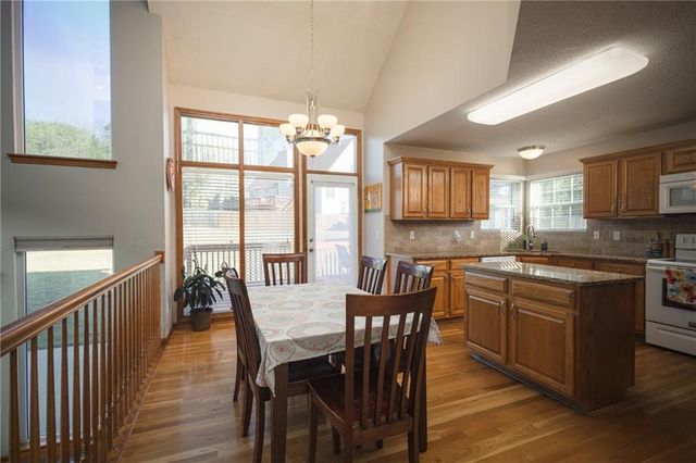 1303 Kimberly Drive, Warrensburg, MO 64093