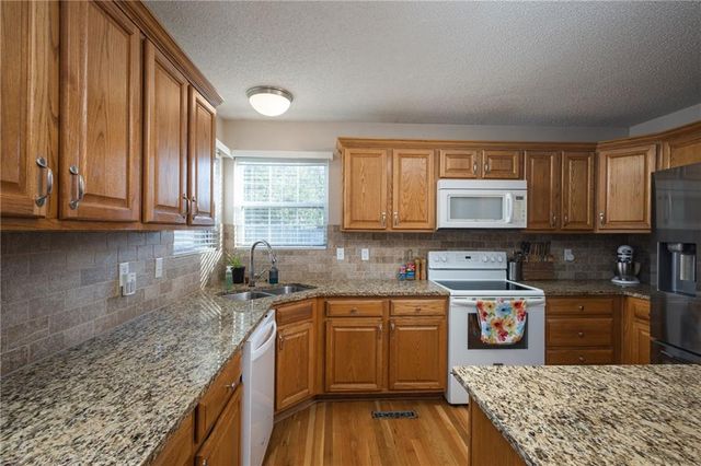 1303 Kimberly Drive, Warrensburg, MO 64093