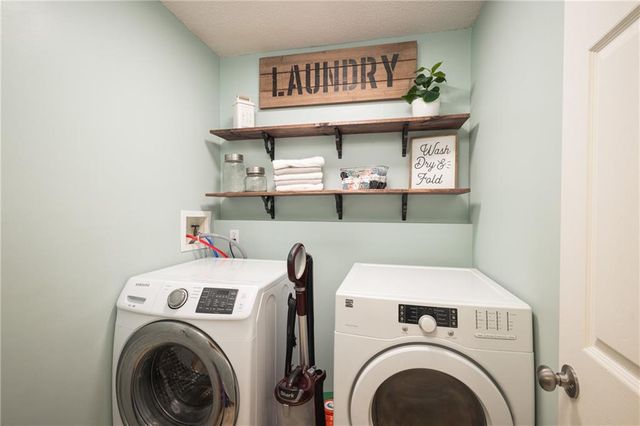 1303 Kimberly Drive, Warrensburg, MO 64093