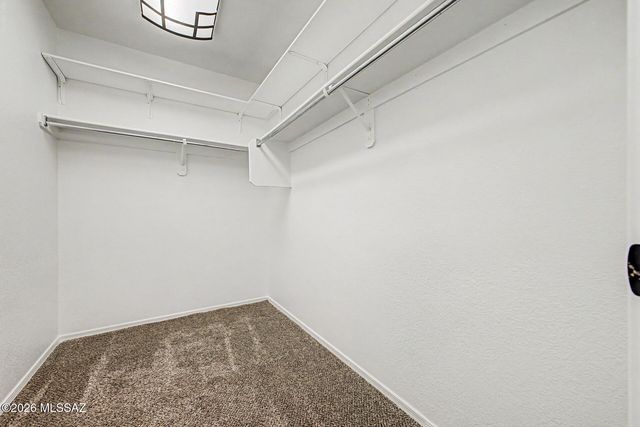 8261 N Stonehill Drive, Tucson, AZ 85743