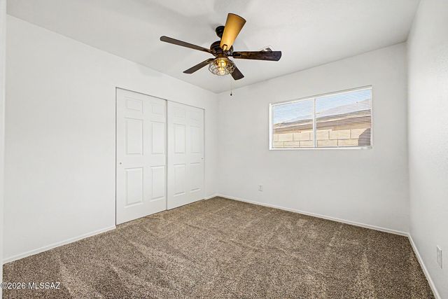 8261 N Stonehill Drive, Tucson, AZ 85743