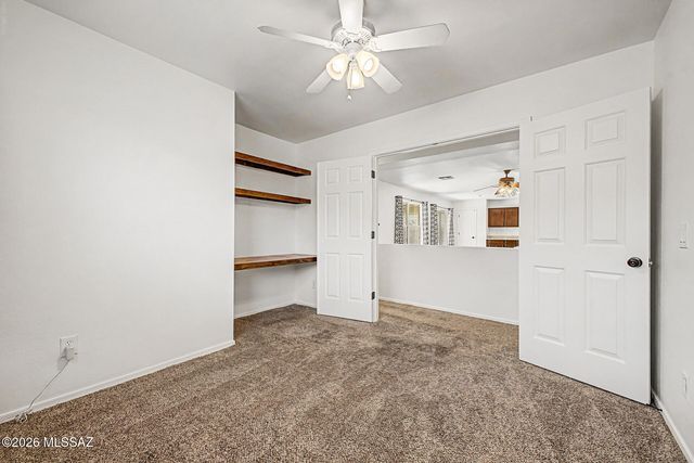 8261 N Stonehill Drive, Tucson, AZ 85743