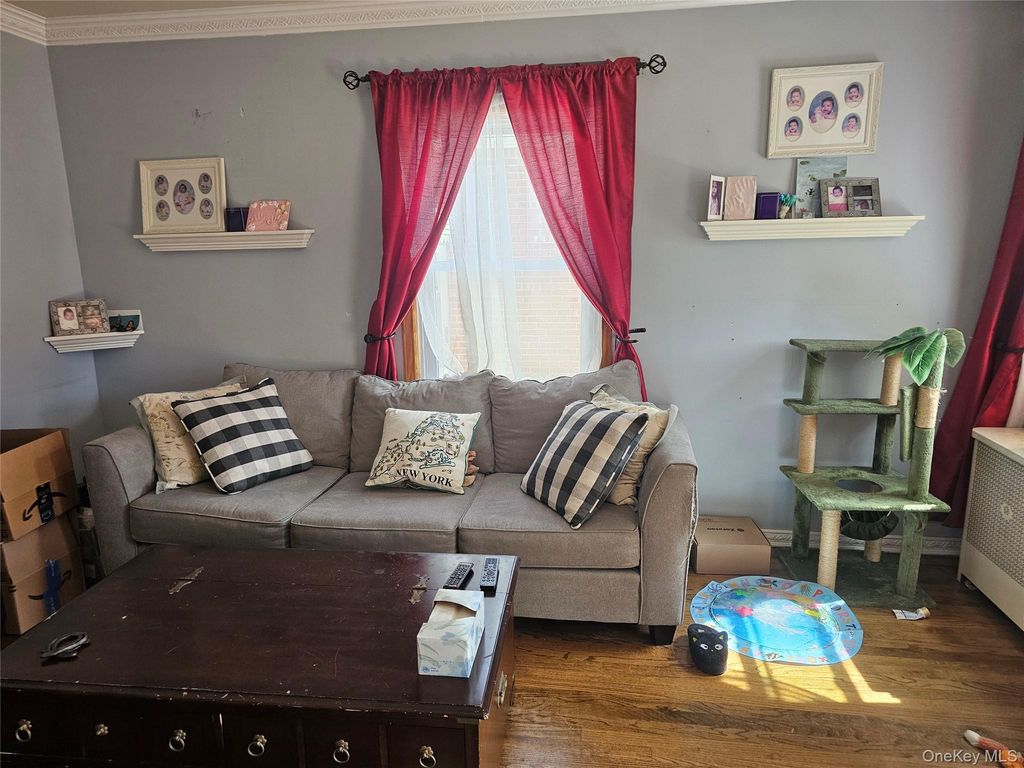 23 Washington Avenue, Valley Stream, NY 11580 — photo 3