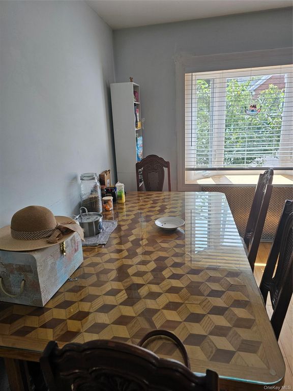 23 Washington Avenue, Valley Stream, NY 11580 — photo 5