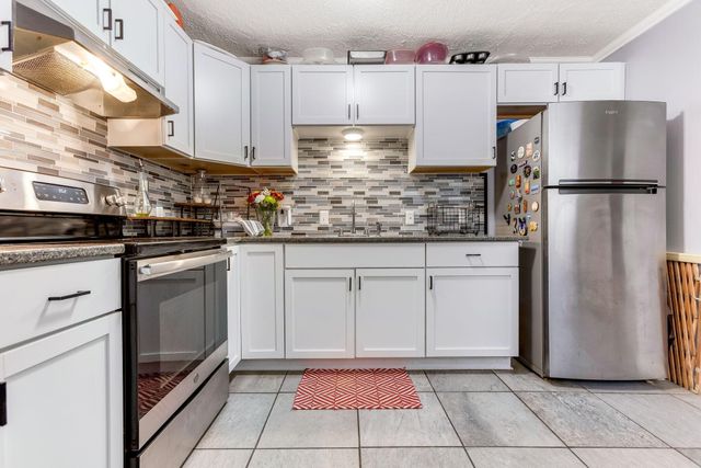 733 Walnut Drive, Logan, OH 43138