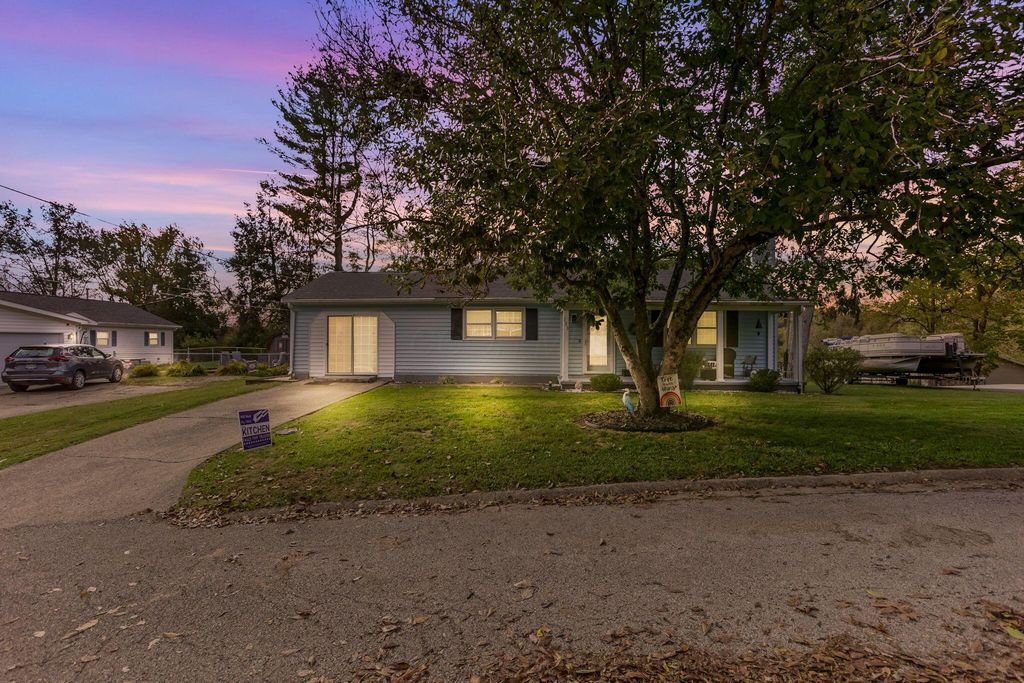 733 Walnut Drive, Logan, OH 43138