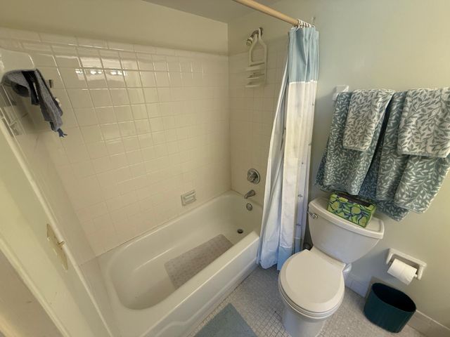 8405 NW 61st St D315, Tamarac, FL 33321
