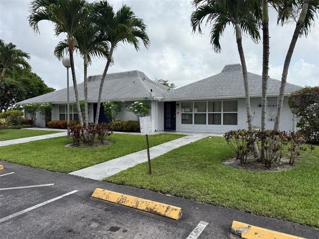 8405 NW 61st St D315, Tamarac, FL 33321