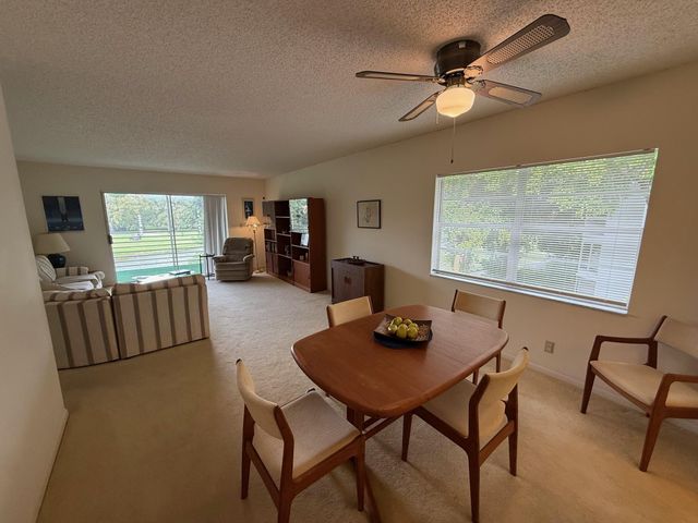 8405 NW 61st St D315, Tamarac, FL 33321